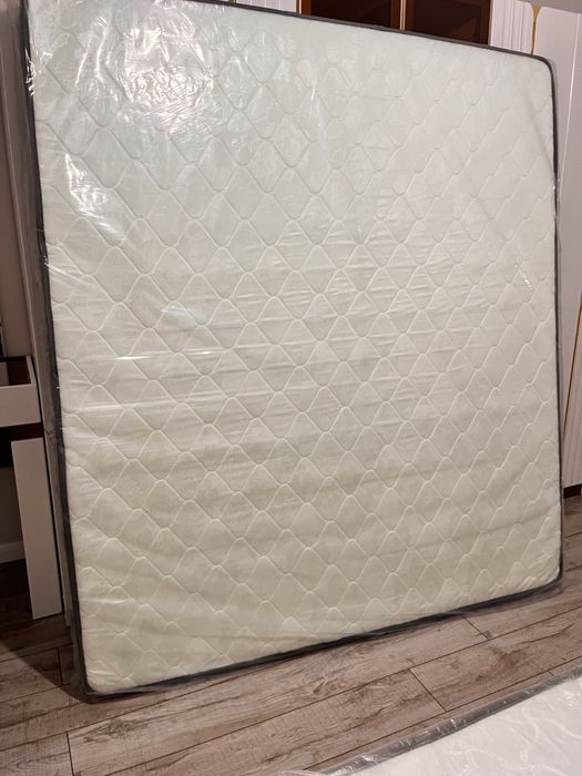 Продам матрас новый