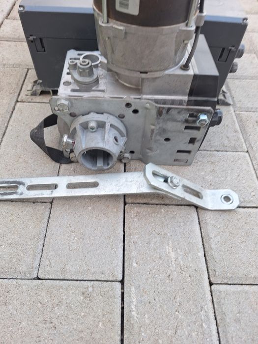 Vind motor cu reductor ușa garaj hormann