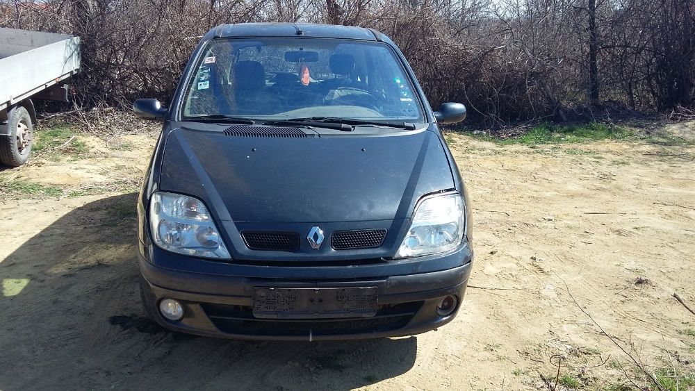 Renault megane scenic-Рено меган Сценик 2.0- .на-части
