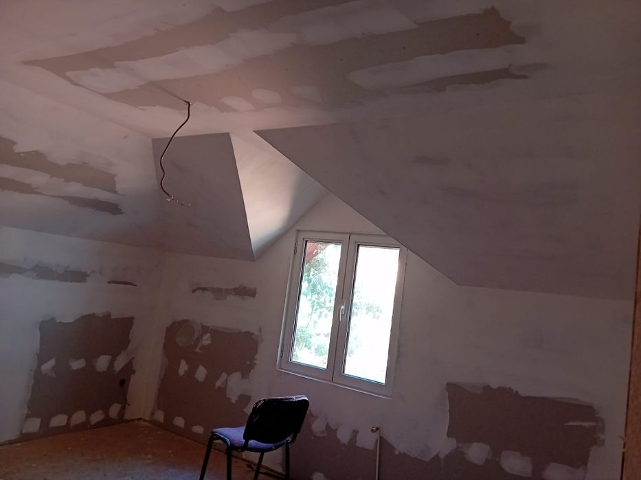 Amenajări glet 10 lei mp stratul. lavabil 5 lei