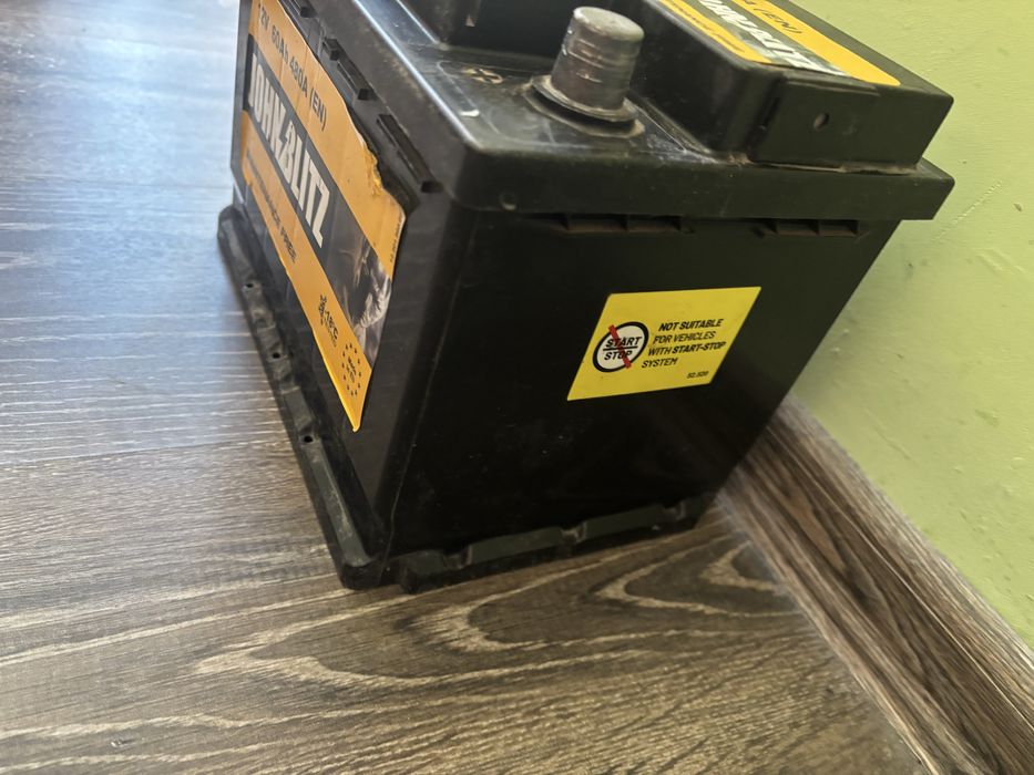 Акумулатор JOHN BLITZ