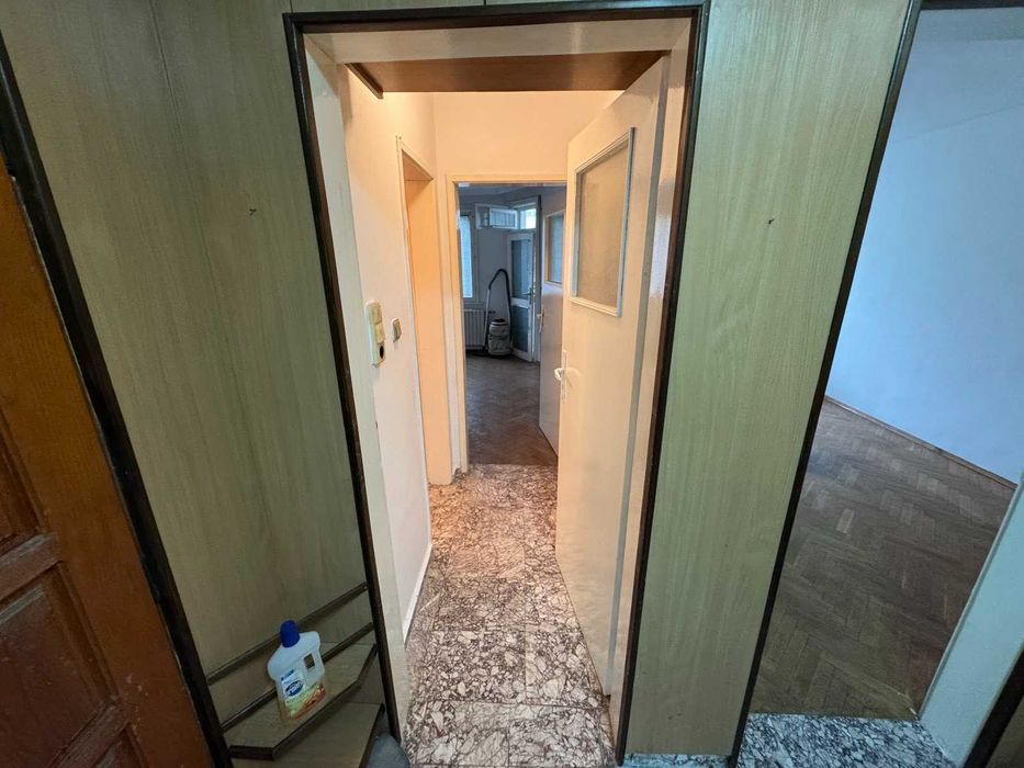 Дава се под наем Офис в Бургас, Център - 94 кв.м за 510 € - Снимка #8