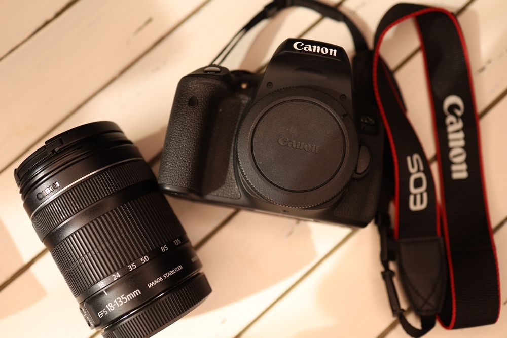 Canon 750D фотоаппарат