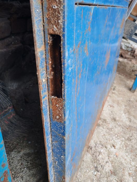 Гаражна врата...