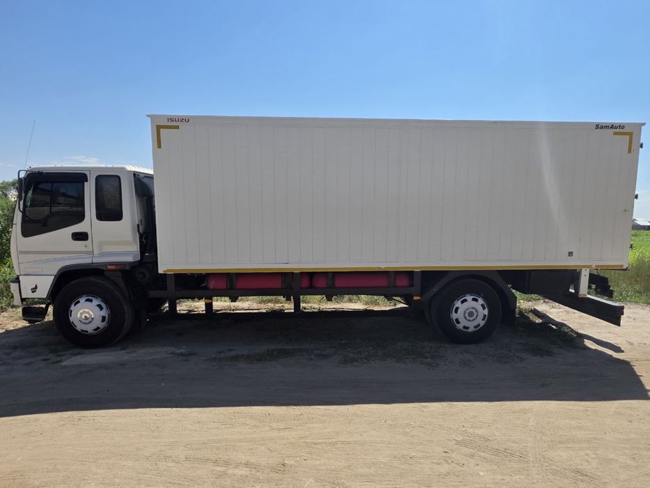 Isuzu 2021 yil 10 tonnalik