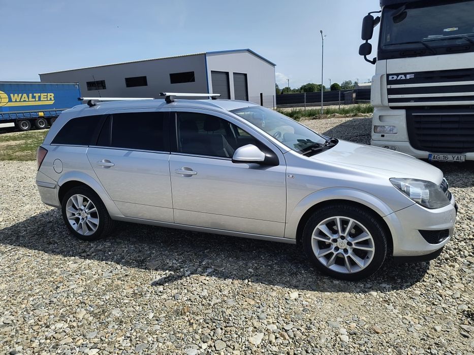 Vând Opel Astra H