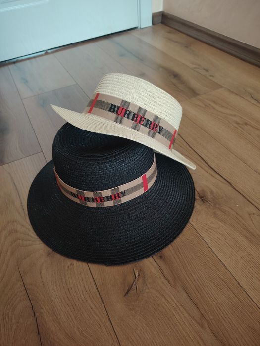 Нова лятна шапка Burberry