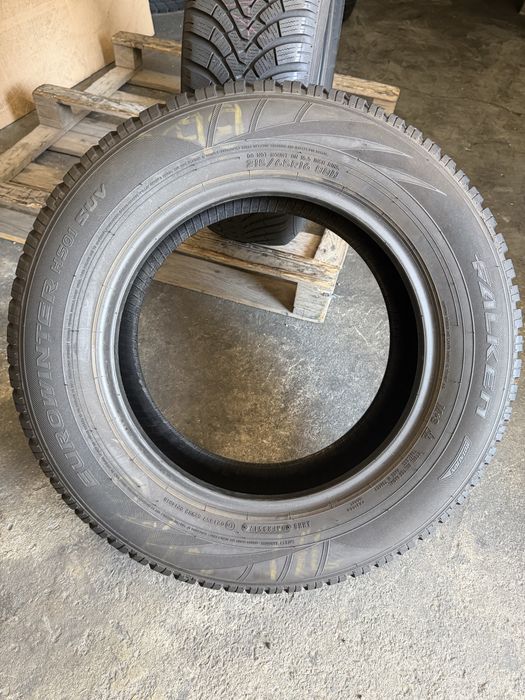 2 anvelope iarna 215/65/16 Falken 7.3 mm!