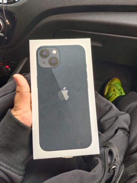 Айфон 13 в идеальном состоянии