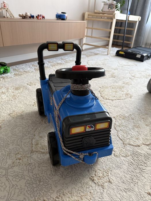 Продам детский толокар