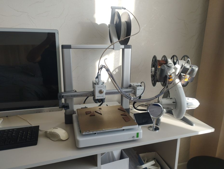 3 д принтер bambulab A1 AMS