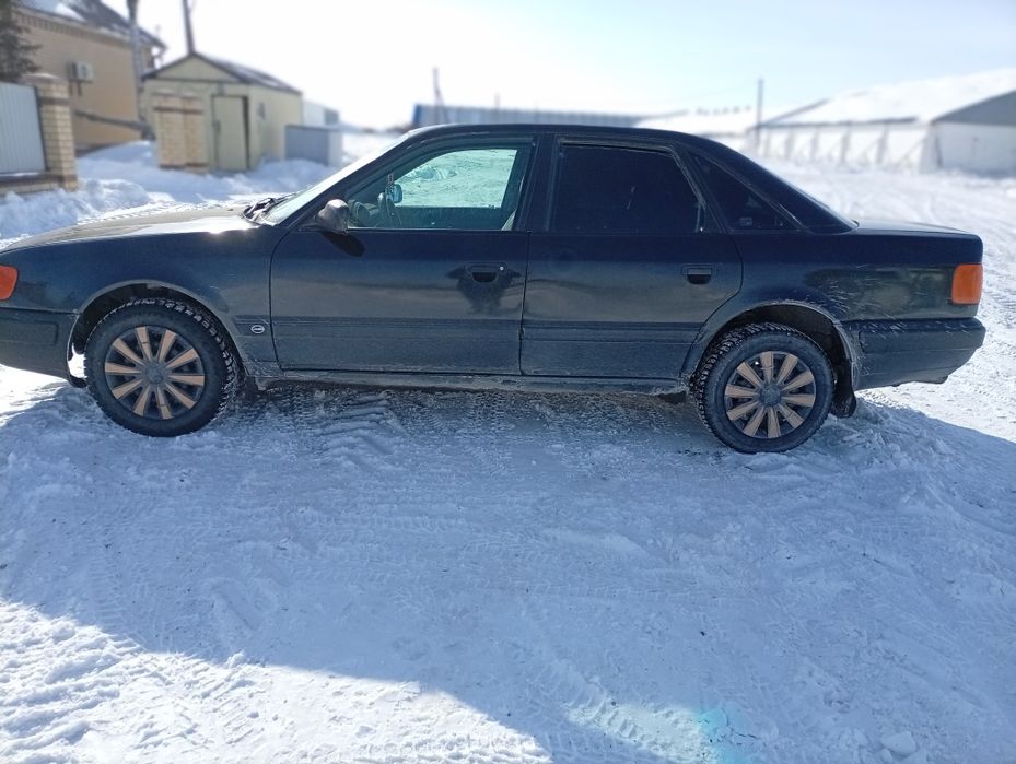 Продам Ауди 100 с4
