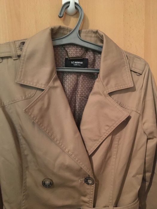 Женский плащ на осень