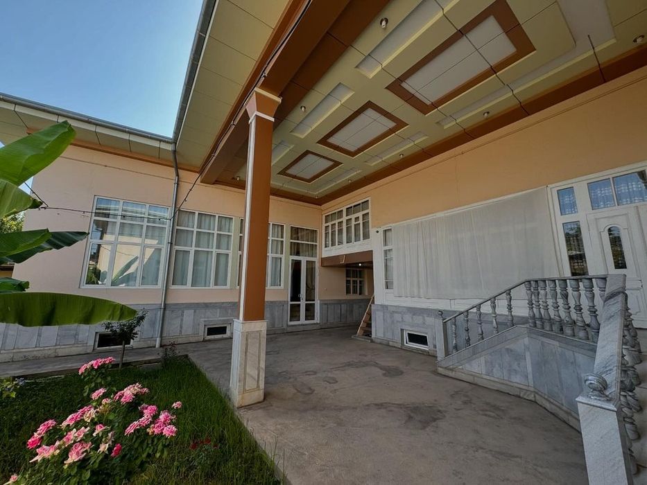 "Узбекистон" махалласида 8 соток уй сотилади