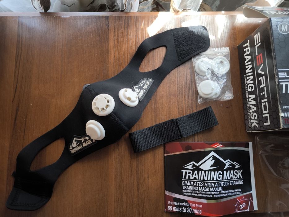 Продам маску для тренировок