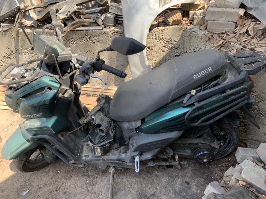 Продам мопед танк