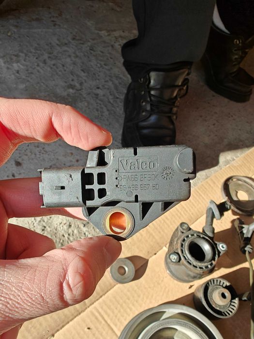 Части за Volvo V50 2.0 HDi