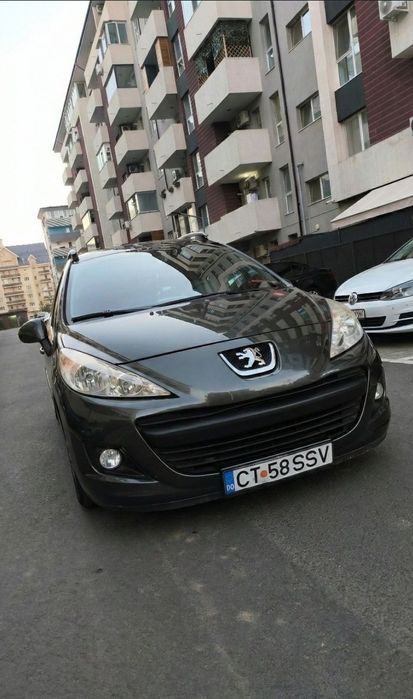 Vând Peugeot 207 - 2011