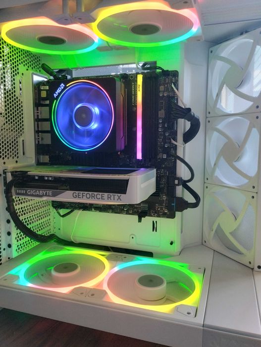 PC Gaming 2k/4k cu RTX 5060ti de 16gb gddr7, ryzen 5, 32gb ram