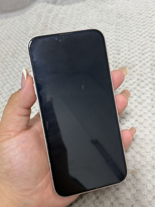 Продам iPhone 13