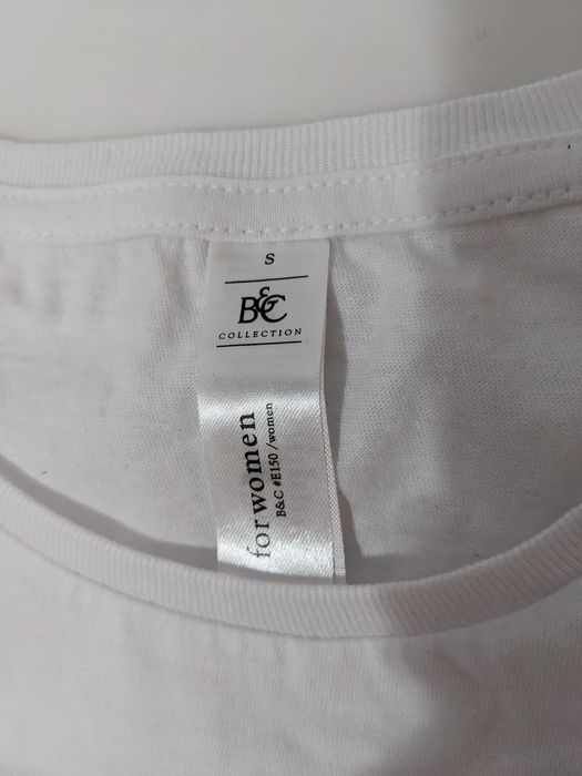 Tricou damă alb cu Inimi roșii, mărimea S, NOU