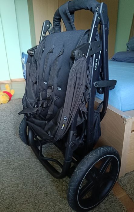 Бебешка лятна количка Hauck Rapid 3R Black