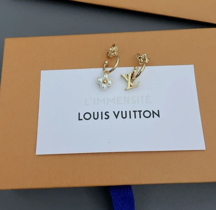 LV обеци New Season