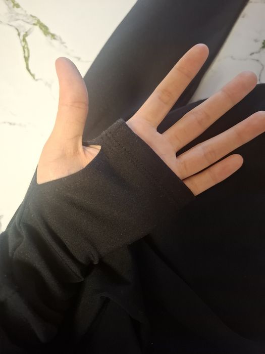 ПРОДАМ Спортивный рашгард Defacto