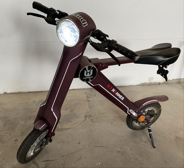 Vand/Schimb Bicicletă electrică pliabilă Horwin K1 aproape nouă cu iPhone 16 Pro sau 16 Pro Max