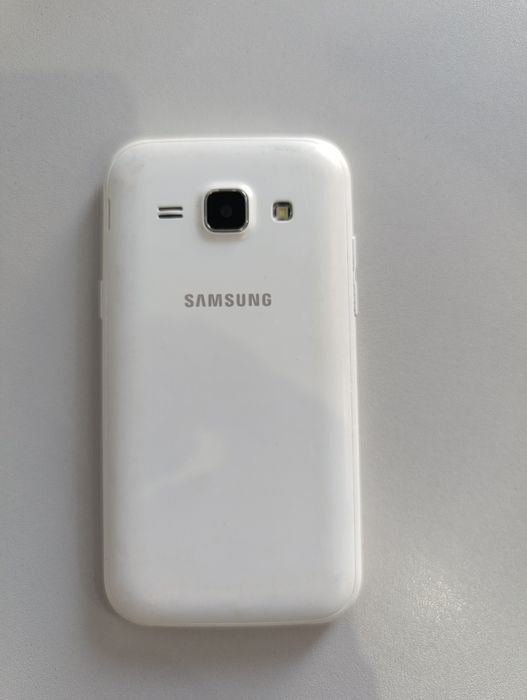 Продам телефон, Samsung J1