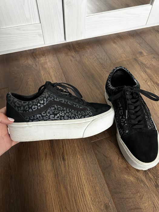 Кецове Vans с висока подметка