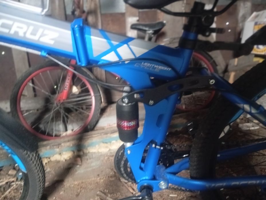 Продаю скарасной велик