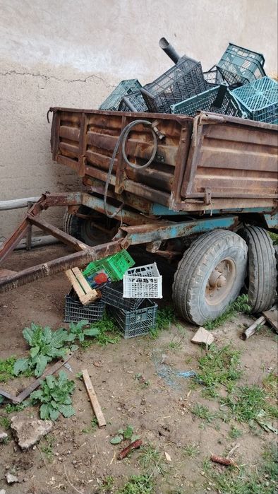 T 28 traktor sotiladi bachkana va prsep bilan t