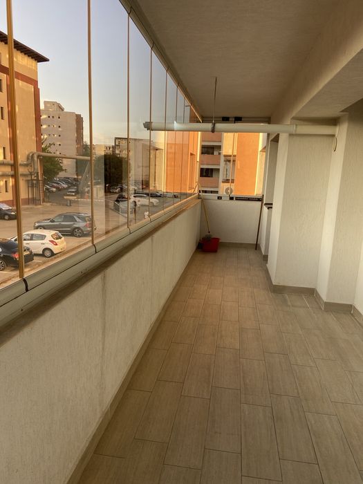 Vand apartament 2 camere Gib Mihaescu, piata simian parcare proprie mobilat si utilat etajul 1  ultracentral balcon inchis
