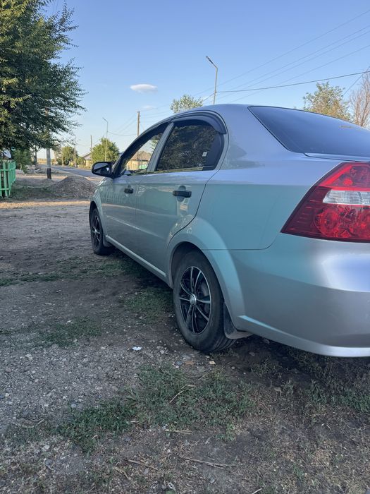 Продам машину равон