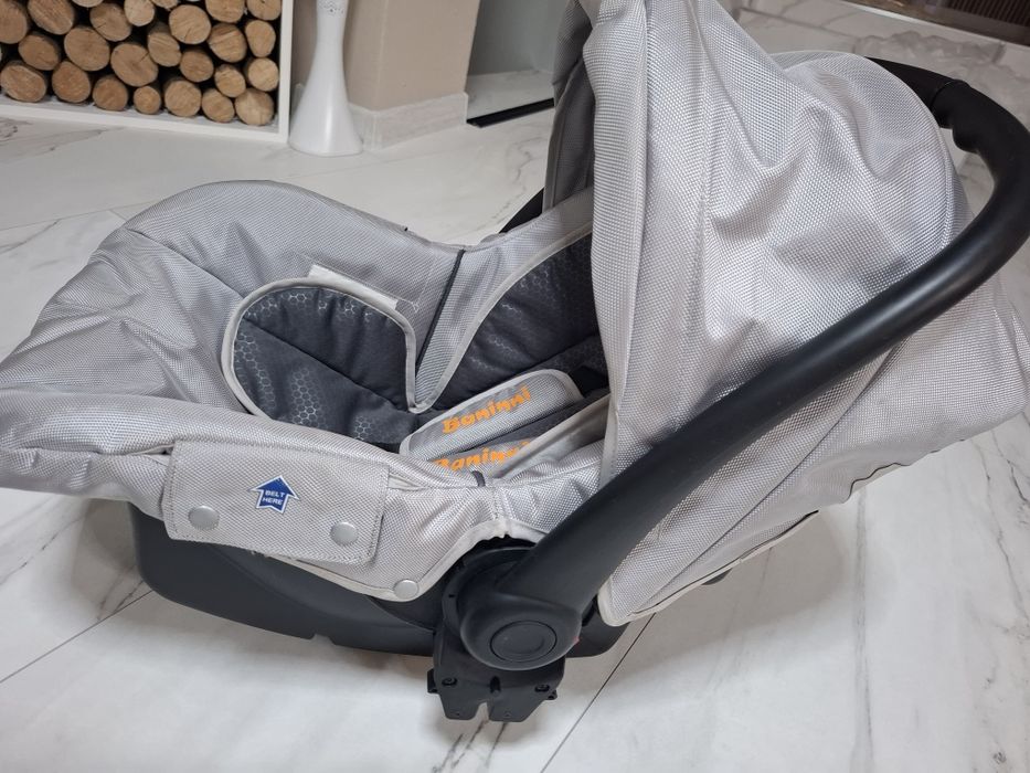 Бебешко столче за кола