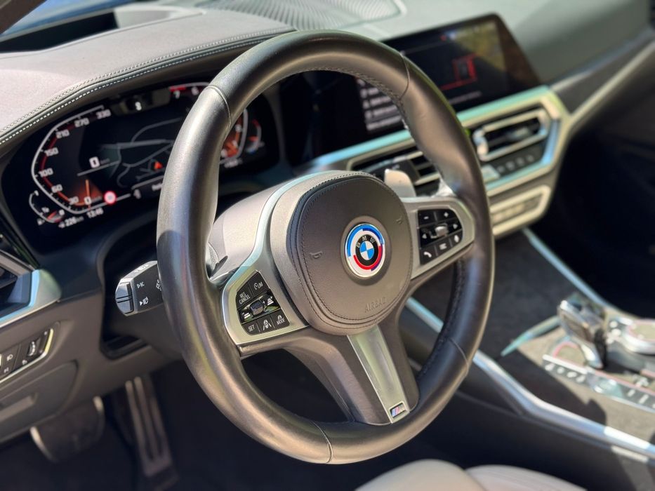 BMW seria 3 g20 individual M Paket 330i Benzină 258cp Lane Side Distronic navigație TJA Head up display bord piele napa suspensie Garanție ceasuri