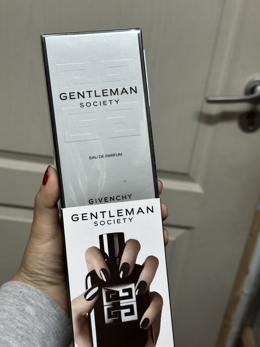 Gentleman society givenchy