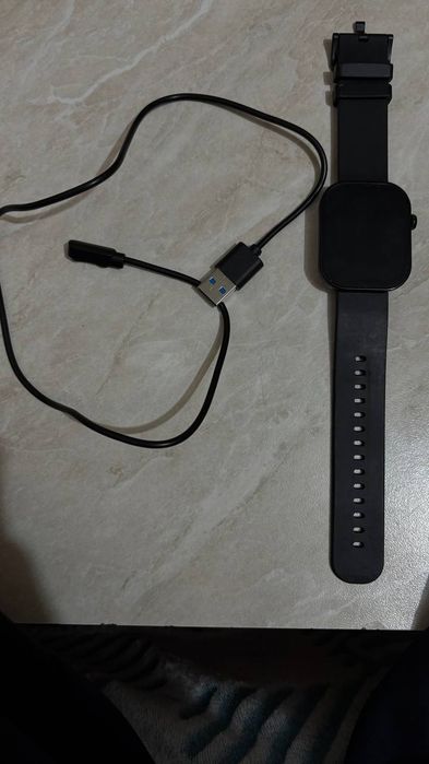 Смарт часы почти новый
