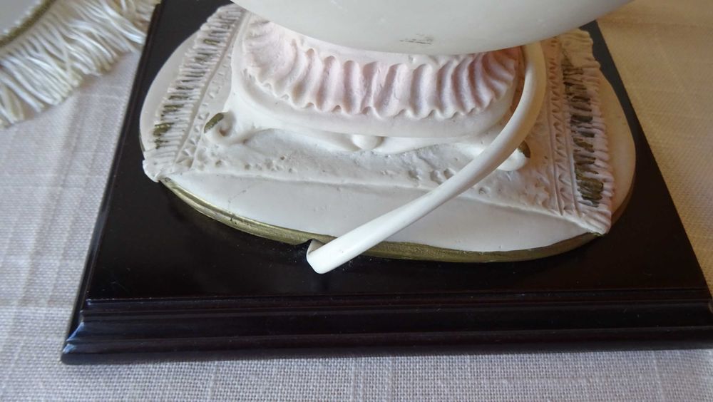 Настолна лампа. Произведена в Италия 1950г.