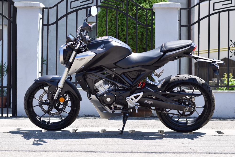 HONDA CBR 125 R IMPECABILA Imp Germania! ( 16 ani A1 CBR YZF Duke )