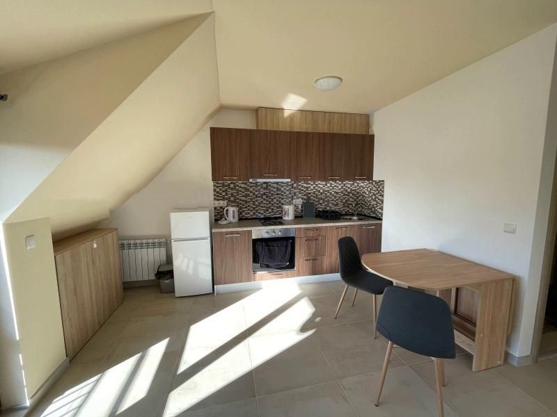 Дава се под наем Едностаен апартамент в София, Горубляне - 55 кв.м за 1000 € - Снимка #2