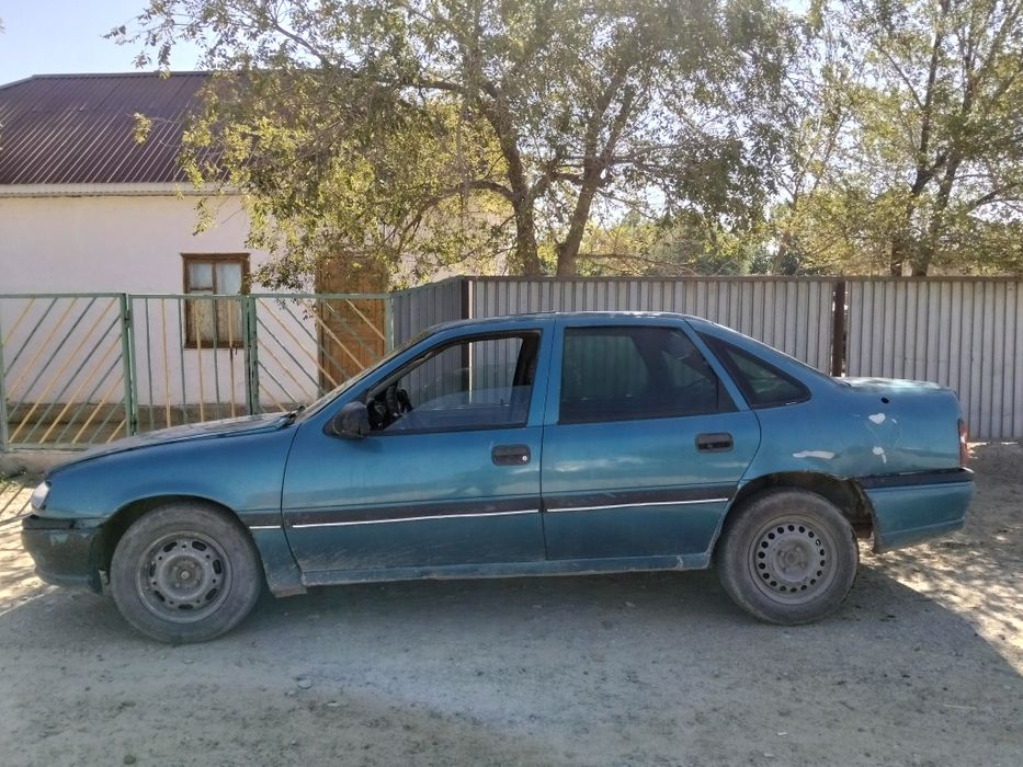 Опел вектра седан