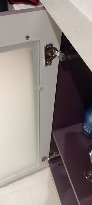 Masă ,insula living,bucătărie,