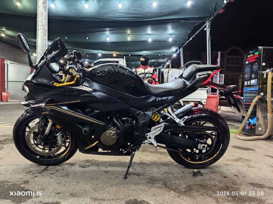 Мотоцикл QJ motor 800 RR