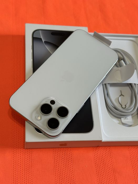 Iphone 16 Pro Max 256 gb емкость 93 физ сим