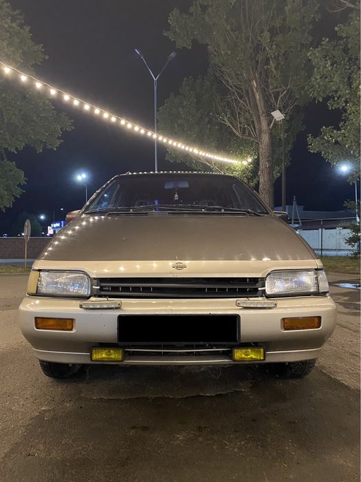 Ниссан прерия 1992