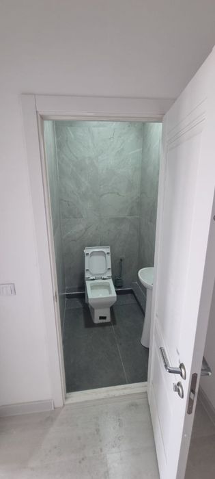 Yakkasaroy uy sotiladi