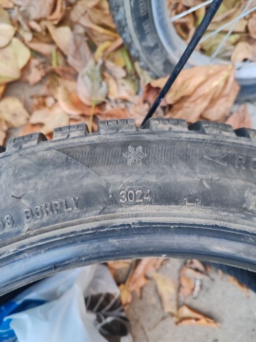 Продам резину состояние новое