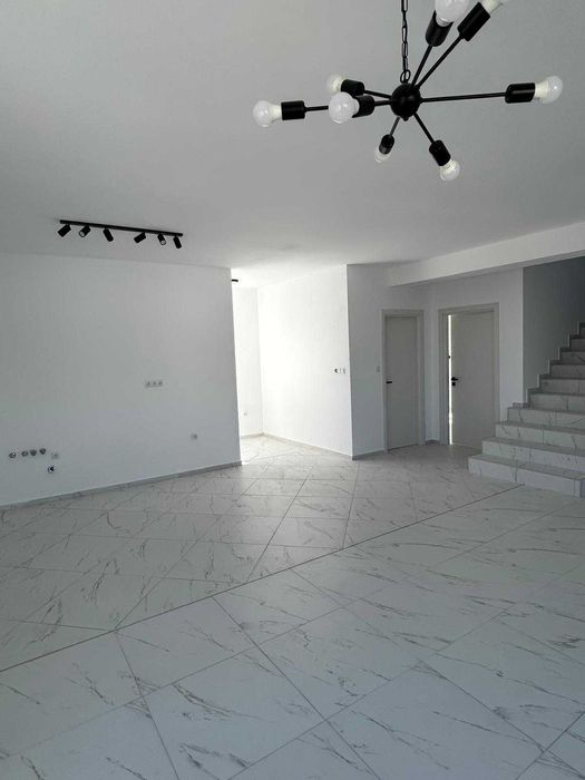 Нова къща с морска панорама във вилната зона на Балчик